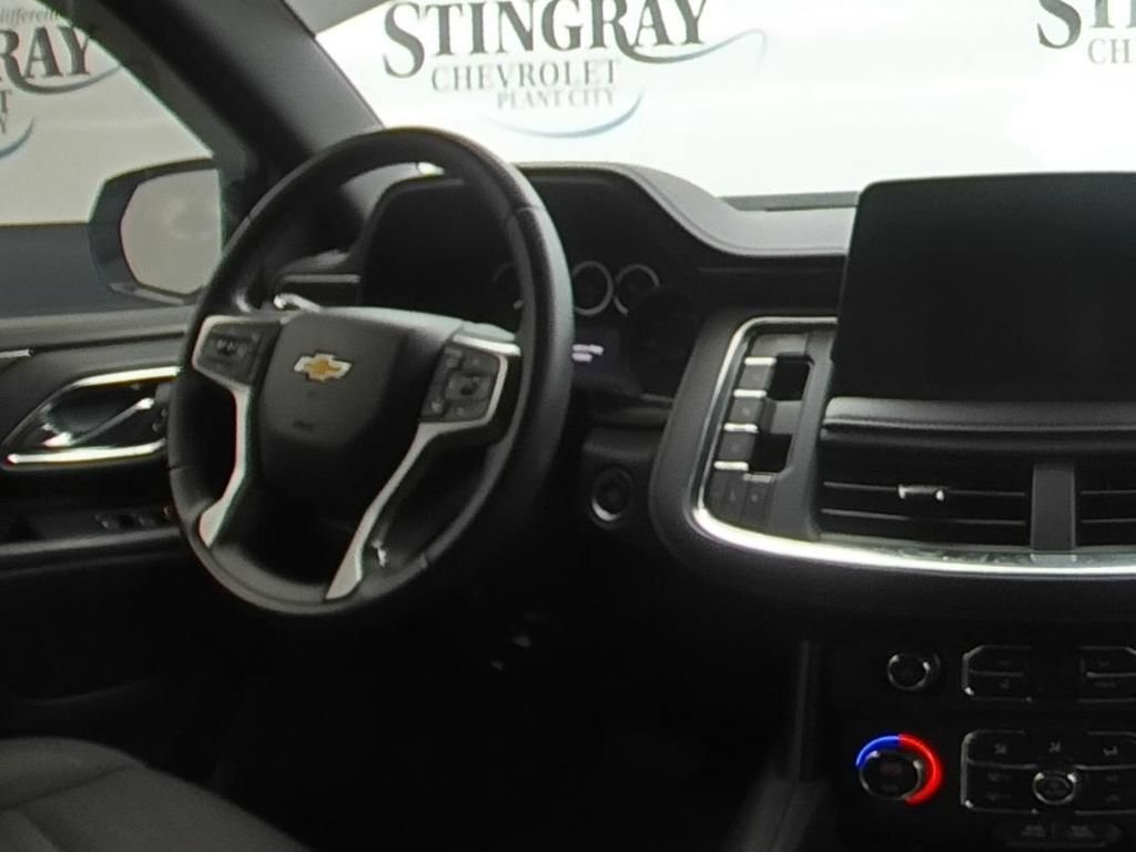 Used 2023 Chevrolet Suburban LS RWD image 16