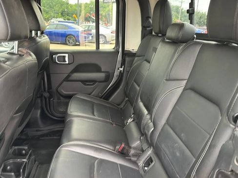 Used 2021 Jeep Gladiator Overland w/ Popular Equipment Package AWD/4WD image 43