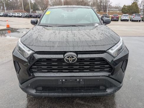 Used 2024 Toyota RAV4 LE image 9