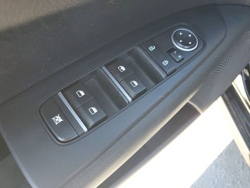 Used 2024 Kia Forte LXS image 16