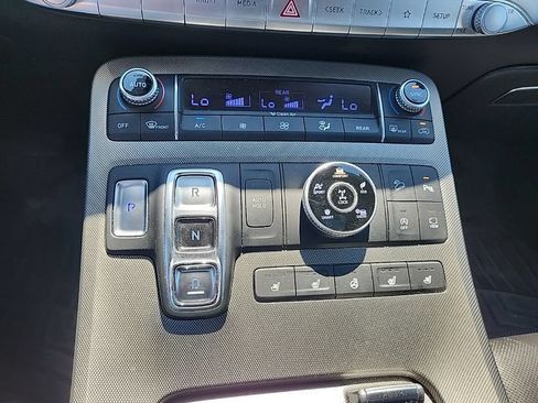 Used 2022 Hyundai Palisade Limited AWD/4WD image 28
