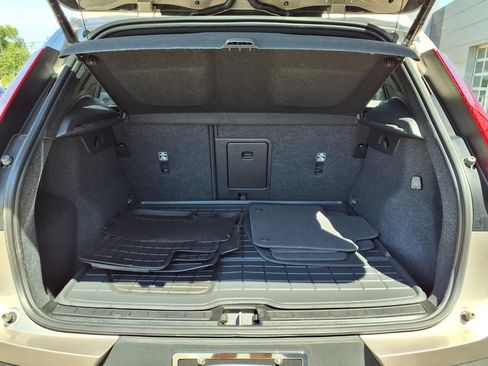 Certified 2023 Volvo XC40 B5 Plus w/ Climate Package AWD/4WD image 25