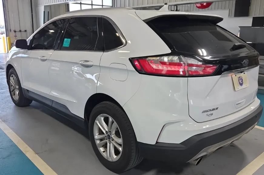 Used 2020 Ford Edge SEL AWD/4WD image 2