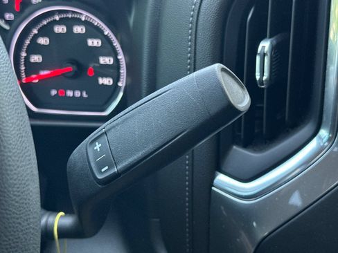 Used 2020 Chevrolet Silverado 1500 LT AWD/4WD image 19