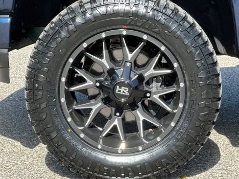 Used 2020 Chevrolet Silverado 1500 RST AWD/4WD image 25
