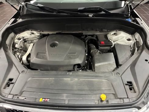 Used 2020 Volvo XC90 T5 Momentum w/ Protection Package Premier FWD image 22