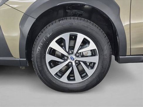 Used 2024 Subaru Outback Premium AWD/4WD image 28