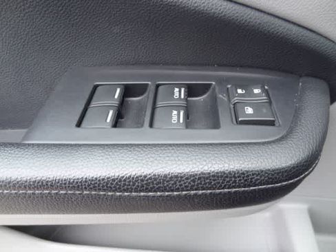 Used 2019 Honda Ridgeline RTL image 16