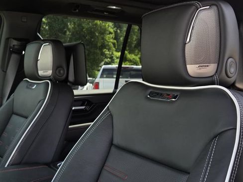 New 2026 GMC Yukon AT4 Ultimate AWD/4WD image 24