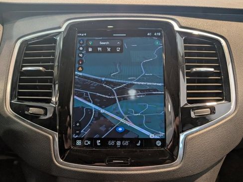 Used 2024 Volvo XC90 B5 Plus w/ Protection Package Premier image 23