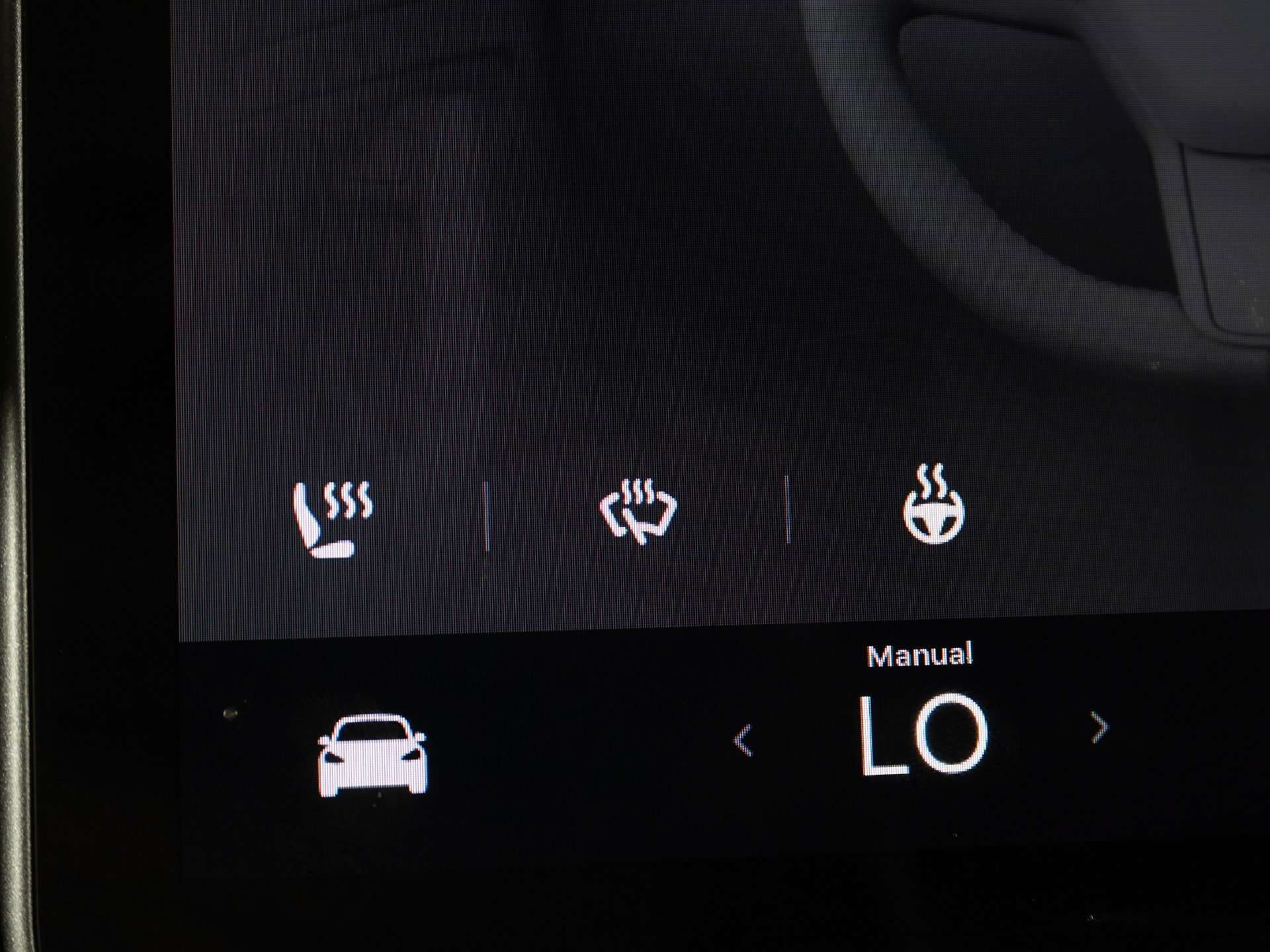 Used 2024 Tesla Model Y Long Range AWD/4WD image 23
