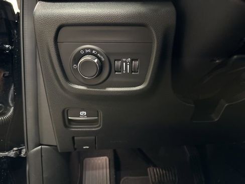 New 2025 Jeep Grand Cherokee Laredo image 27