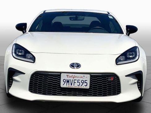 Certified 2024 Toyota GR86 RWD image 3