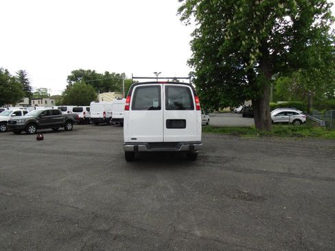 Used 2020 Chevrolet Express 2500 w/ Driver Convenience Package RWD image 5