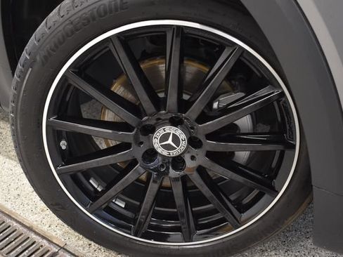 Used 2023 Mercedes-Benz GLB 250 4MATIC image 30