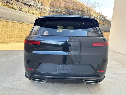 New 2026 Land Rover Range Rover Sport SE image 4