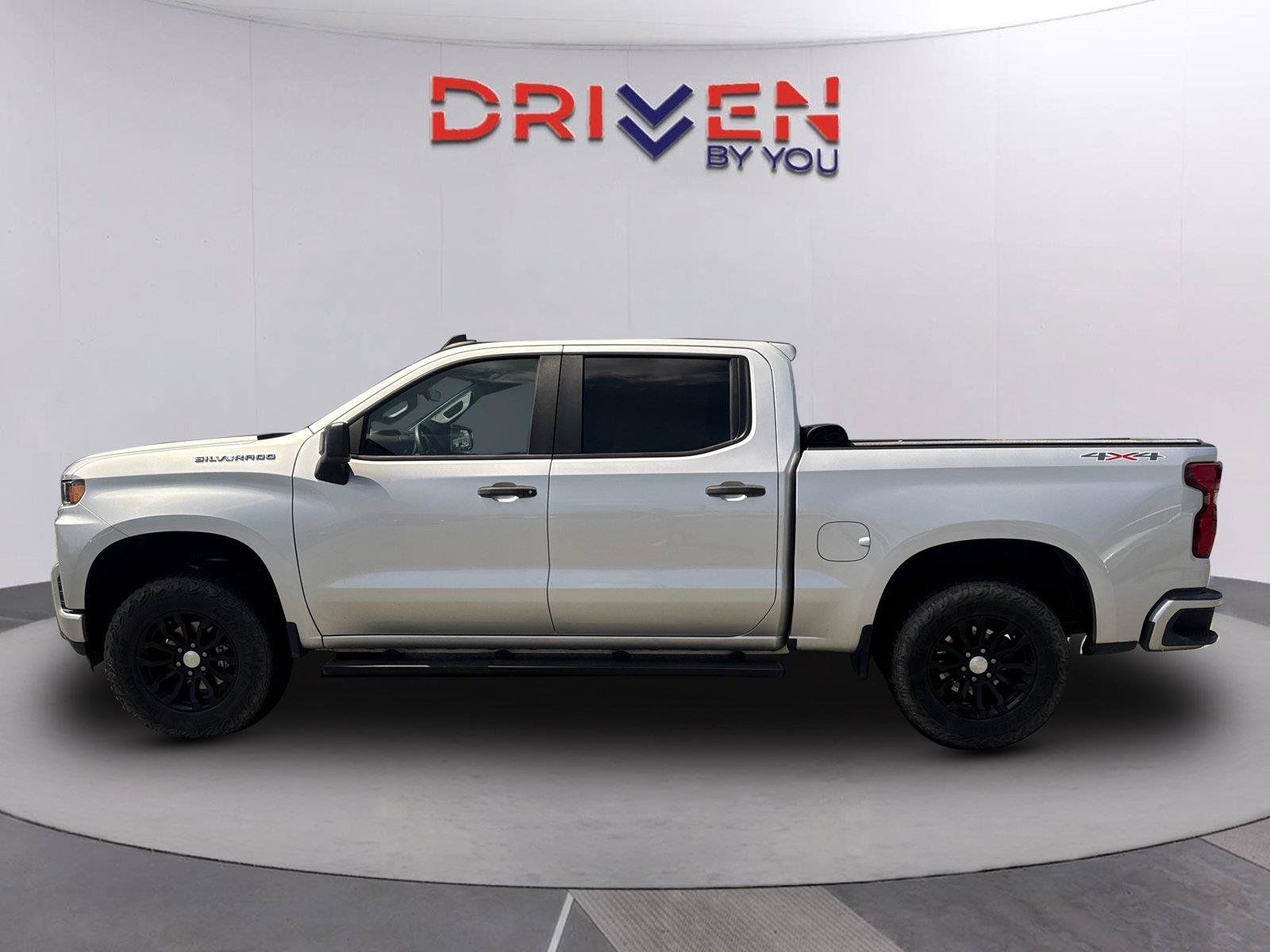Used 2022 Chevrolet Silverado 1500 Custom w/ Safety Confidence Package AWD/4WD image 7