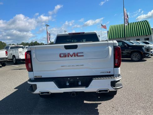 Used 2025 GMC Sierra 1500 AT4 w/ AT4 Premium Package AWD/4WD image 6