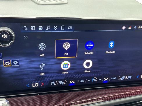 Used 2024 Chevrolet Traverse RS w/ LPO, Floor Liner Package image 15