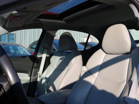 Used 2015 Acura TLX V6 image 9