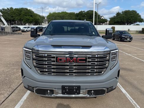 Used 2025 GMC Sierra 1500 Denali w/ Denali Reserve Package image 2