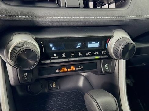 Certified 2025 Toyota RAV4 LE FWD image 17