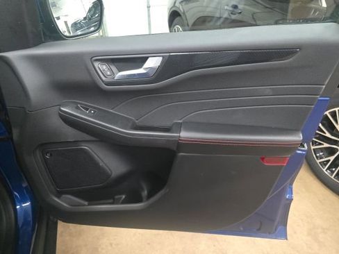 Used 2023 Ford Escape ST-Line Select w/ Tech Pack #2 image 5