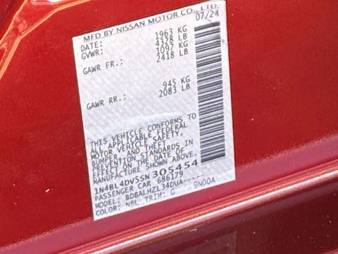 Used 2025 Nissan Altima 2.5 SV FWD image 30