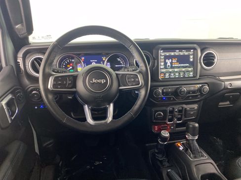 Used 2023 Jeep Wrangler Unlimited Rubicon 4xe w/ Cold Weather Group AWD/4WD image 34