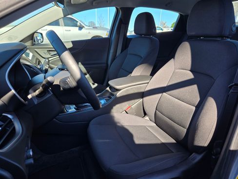 Used 2025 Chevrolet Malibu RS image 26