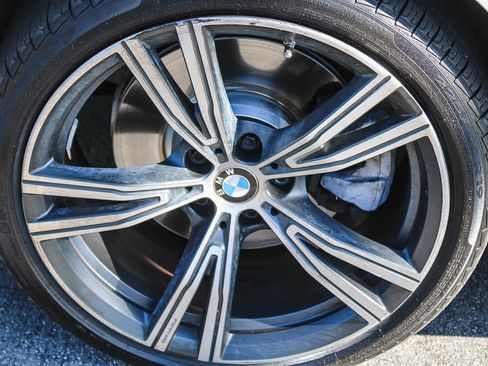 Used 2021 BMW 330i Sedan w/ Premium Package RWD image 10