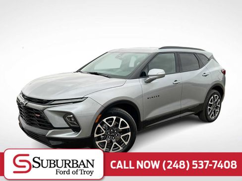 Used 2025 Chevrolet Blazer RS image 1