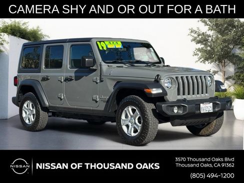 Used 2019 Jeep Wrangler Unlimited Sport S AWD/4WD image 1
