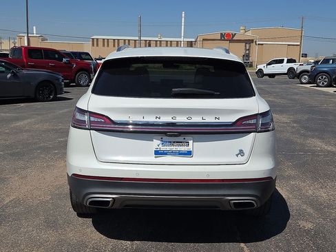 Used 2023 Lincoln Nautilus Reserve w/ Equipment Group 201A FWD image 4