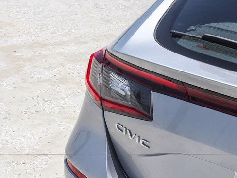 Certified 2025 Honda Civic Sport image 7