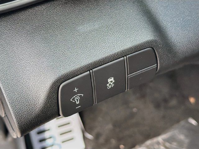 Certified 2026 Hyundai Elantra Sport FWD image 10