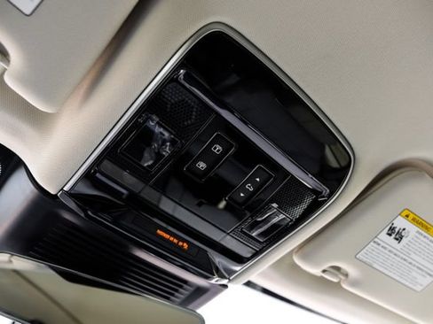 New 2026 Land Rover Range Rover SE AWD/4WD image 33
