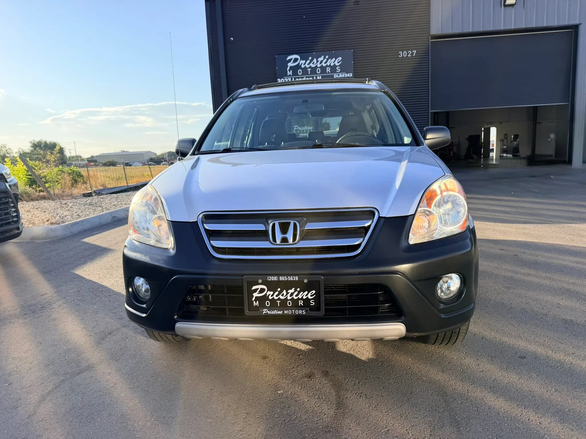 Used 2006 Honda CR-V LX image 2
