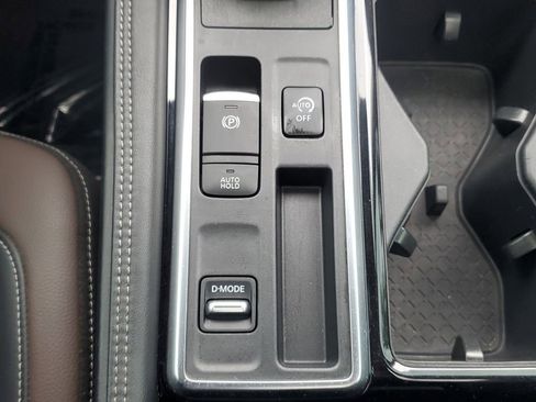 Used 2023 Nissan Pathfinder Platinum w/ Cargo Package image 35