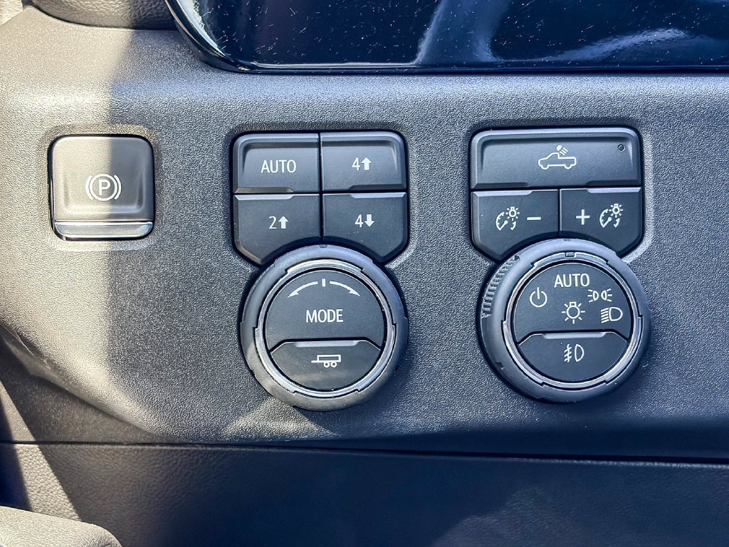 Used 2026 Chevrolet Silverado 1500 RST w/ Z71 Off-Road Package AWD/4WD image 45