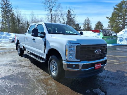 Used 2024 Ford F250 XL w/ XL Chrome Package image 8