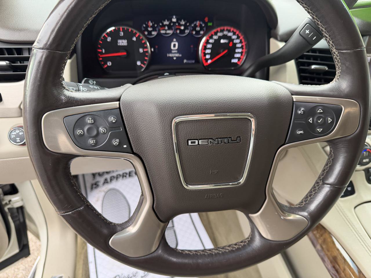 Used 2015 GMC Yukon Denali AWD/4WD image 13