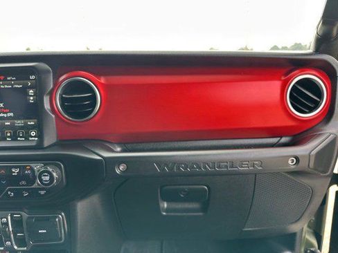 Certified 2021 Jeep Wrangler Unlimited Rubicon image 49