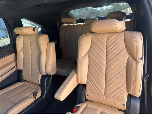 New 2025 Cadillac Escalade IQ Luxury 2 image 15