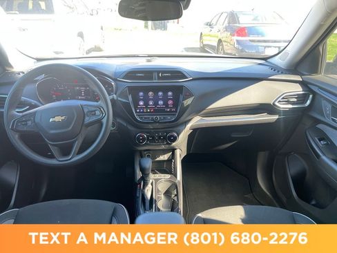 Used 2022 Chevrolet TrailBlazer LT w/ Convenience Package AWD/4WD image 12