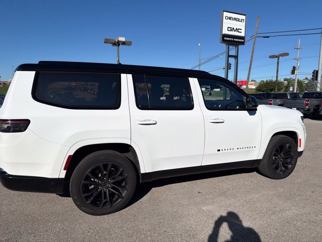 Used 2024 Jeep Grand Wagoneer Series II Obsidian w/ Quick Order Packagew 28T AWD/4WD image 13