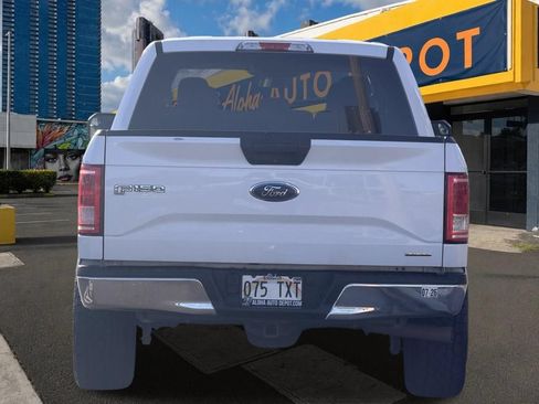 Used 2016 Ford F150 XLT w/ Trailer Tow Package RWD image 4