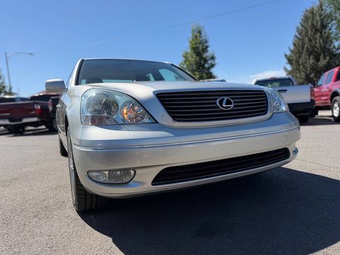 Used 2003 Lexus LS 430 RWD image 94