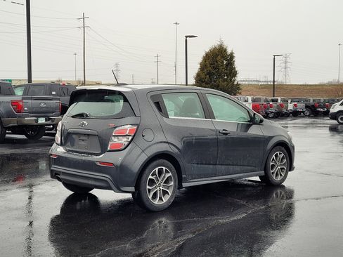 Used 2019 Chevrolet Sonic LT w/ Convenience Package image 4