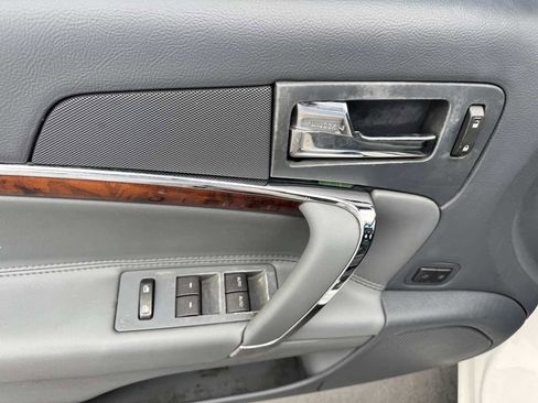 Used 2010 Lincoln MKZ FWD image 36